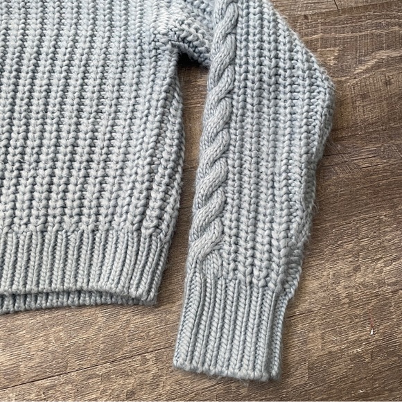 La Hearts Heather Gray V-Neck Sweater - Picture 4 of 11